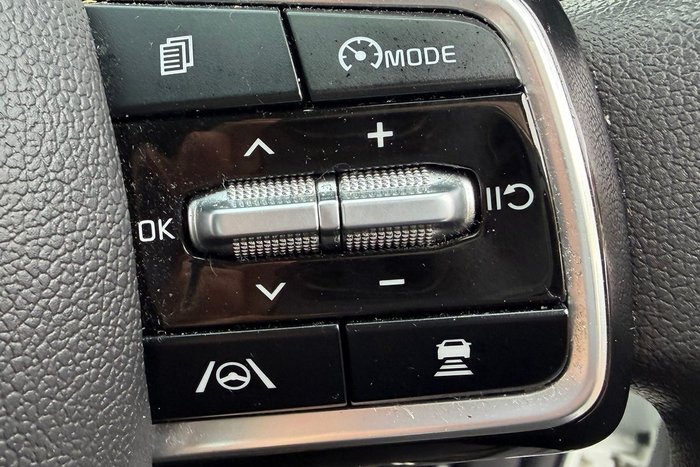 2023 Kia Carnival S