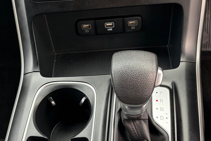 2023 Kia Carnival S