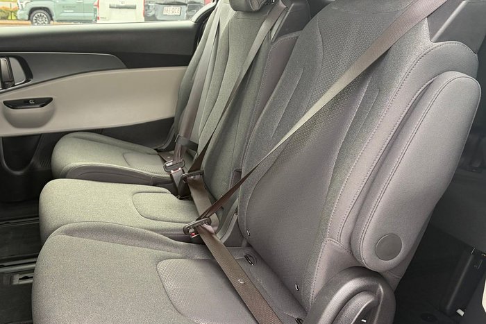 2023 Kia Carnival S