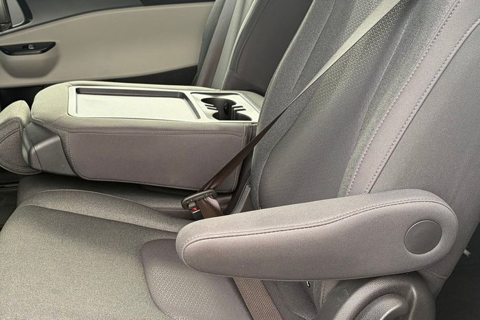 2023 Kia Carnival S