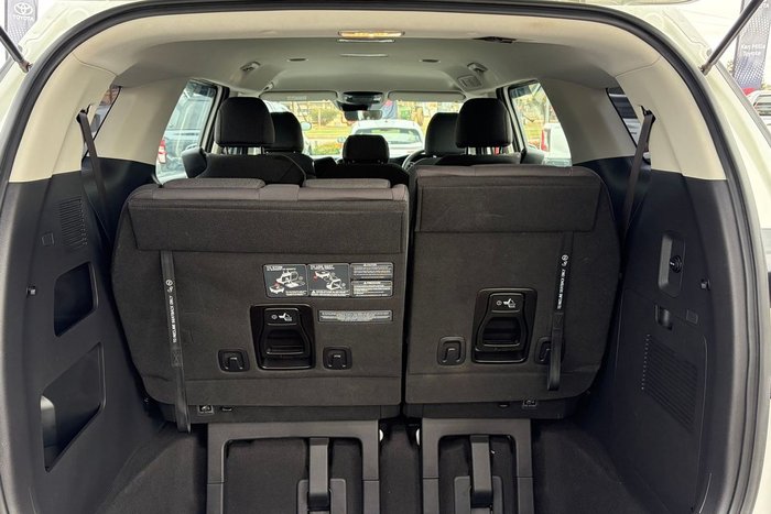 2023 Kia Carnival S