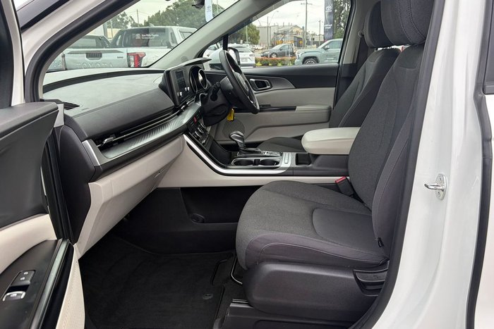 2023 Kia Carnival S