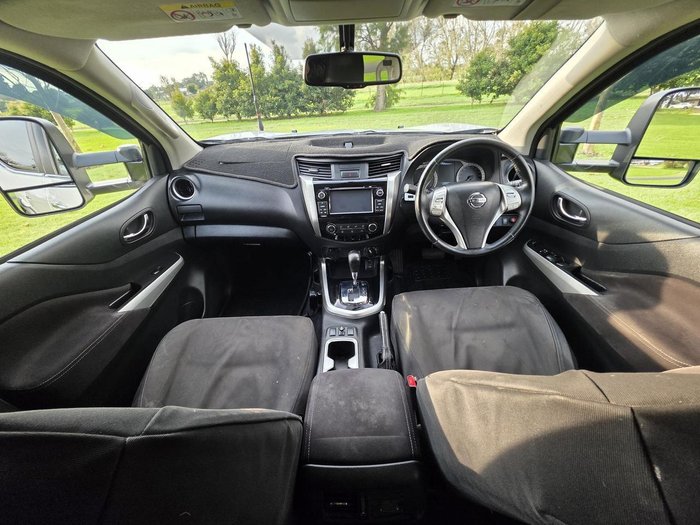 2016 Nissan Navara RX