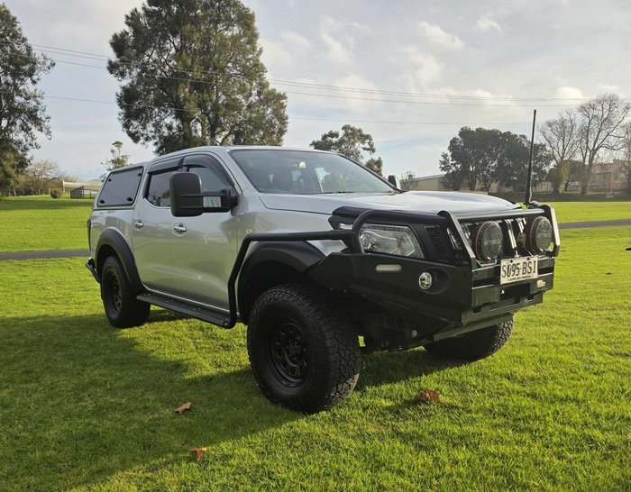 2016 Nissan Navara RX