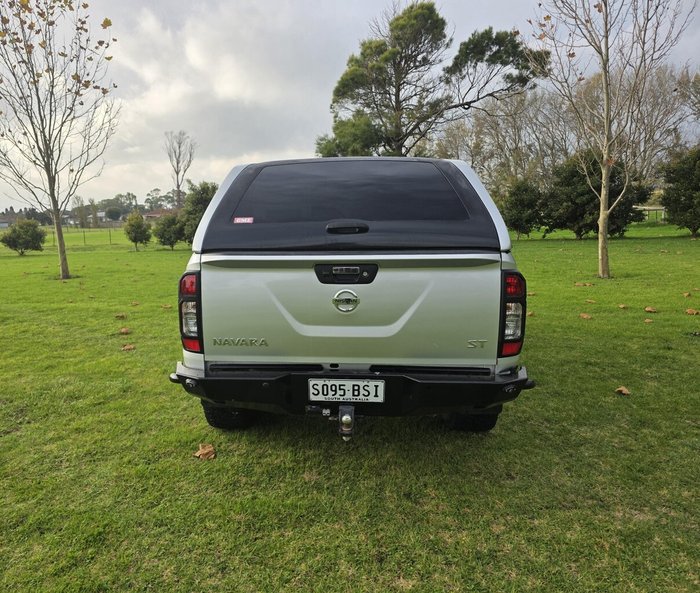 2016 Nissan Navara RX