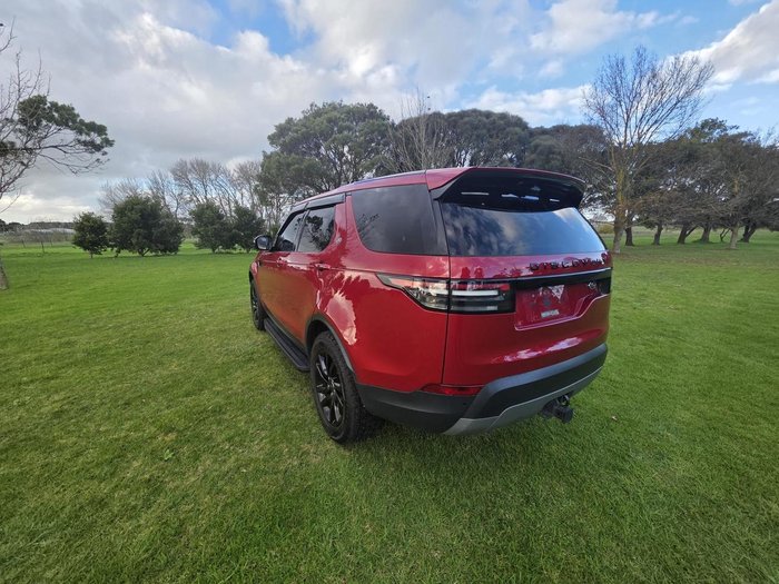 2017 Land Rover Discovery TD6 SE