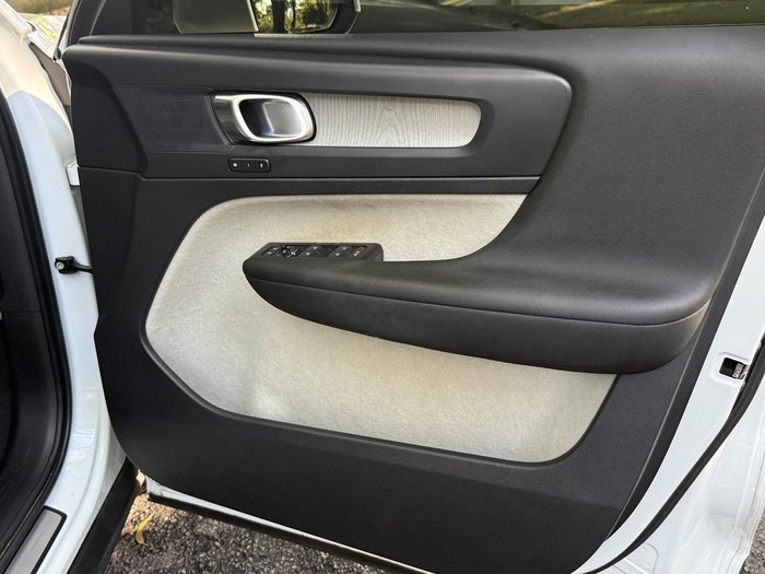 2021 Volvo XC40 T4 Inscription