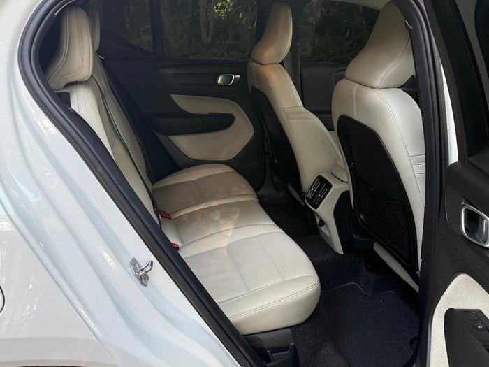 2021 Volvo XC40 T4 Inscription