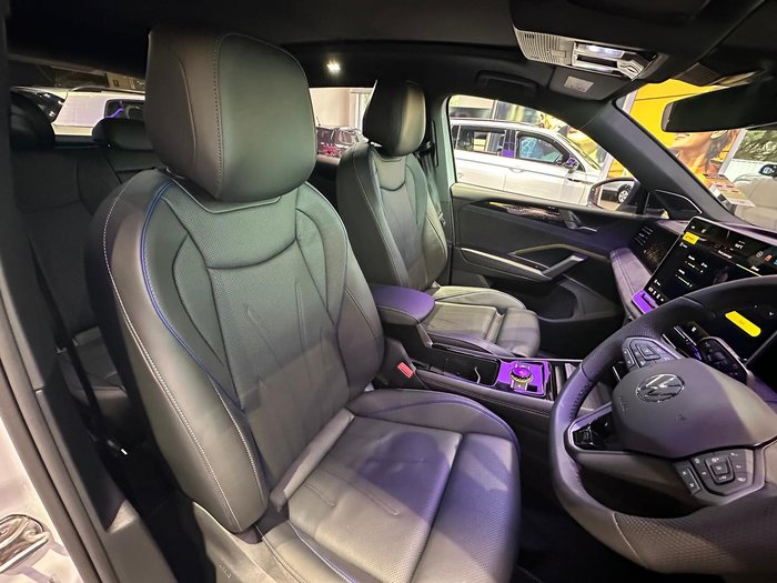 2026 Volkswagen Tiguan 200TSI eHybrid R-Line