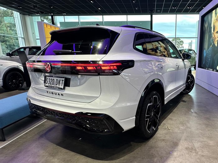 2026 Volkswagen Tiguan 200TSI eHybrid R-Line