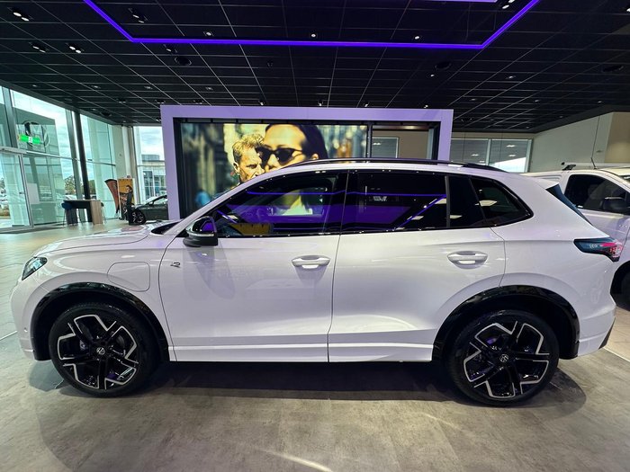 2026 Volkswagen Tiguan 200TSI eHybrid R-Line