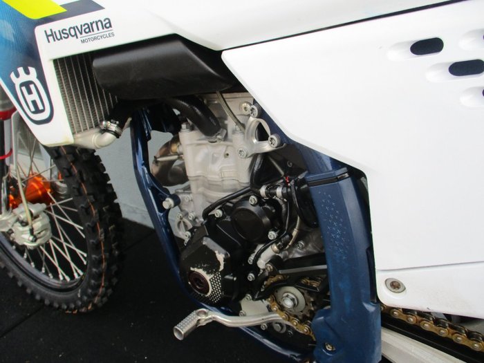 2025 HUSQVARNA FC250 White