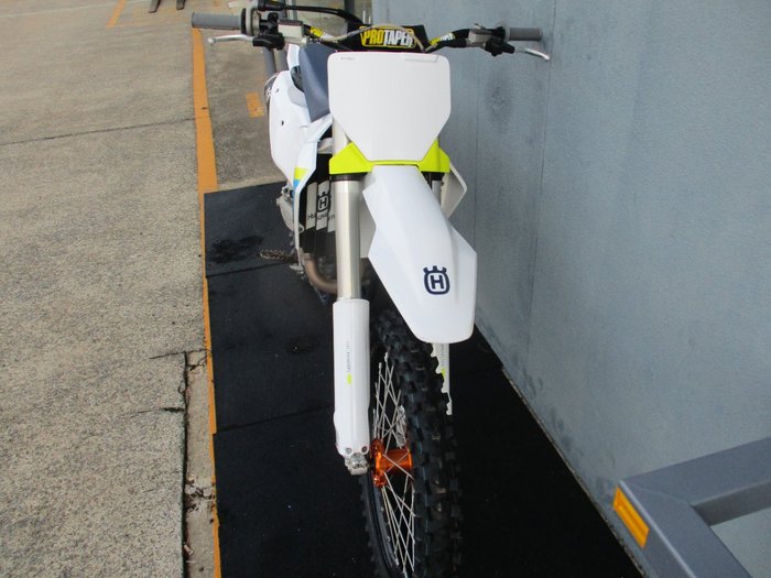 2025 HUSQVARNA FC250 White