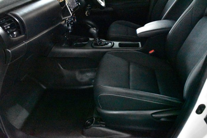 2021 Toyota Hilux SR
