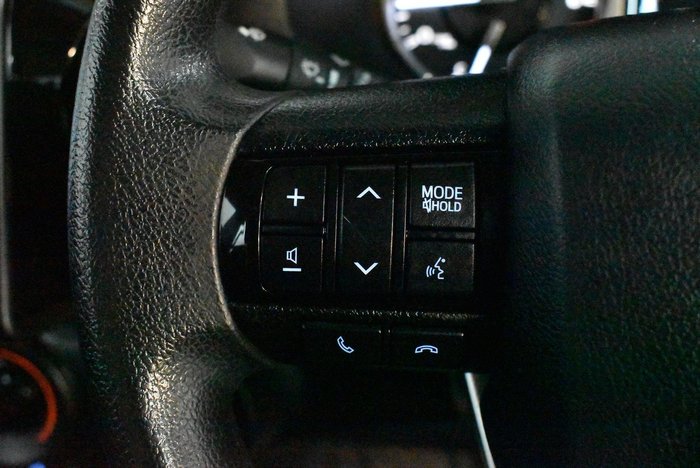 2021 Toyota Hilux SR
