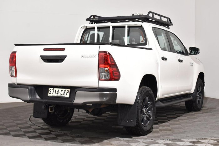2021 Toyota Hilux SR