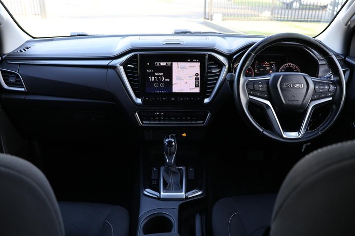 2021 Isuzu D-MAX 15