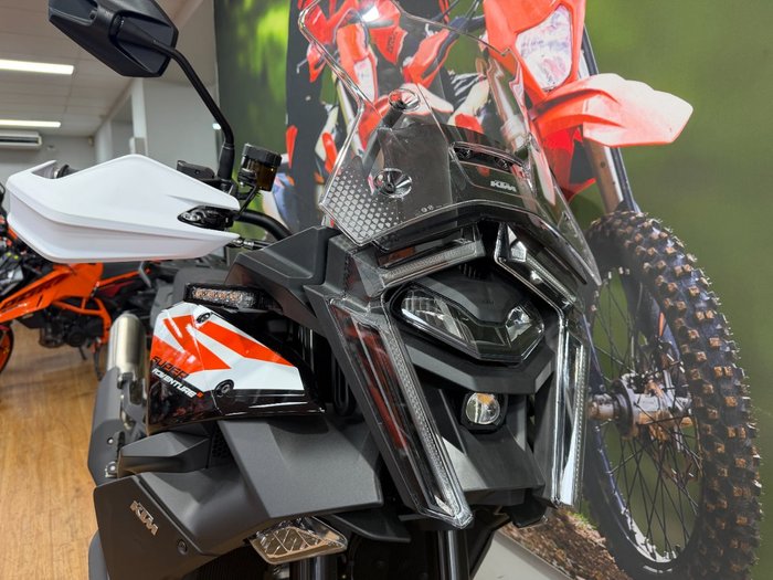 2026 Ktm 1390 SUPER ADVENTURE S Black