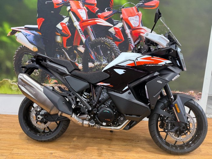 2026 Ktm 1390 SUPER ADVENTURE S Black