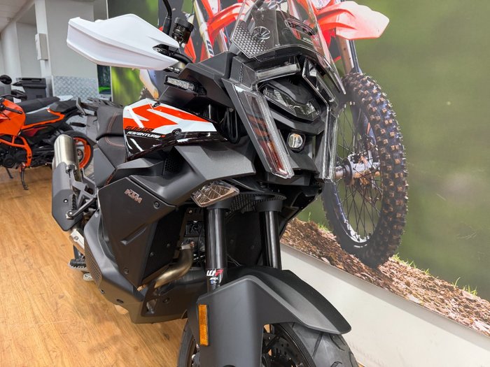 2026 Ktm 1390 SUPER ADVENTURE S Black