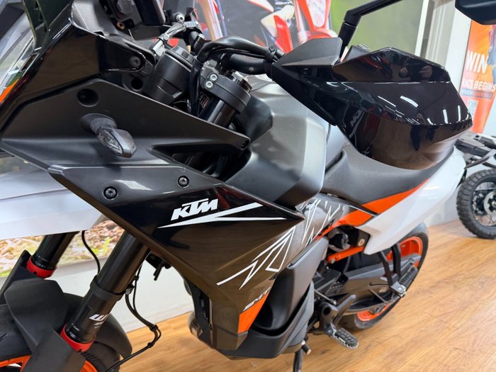 2024 Ktm 890 SM-T ORANGE