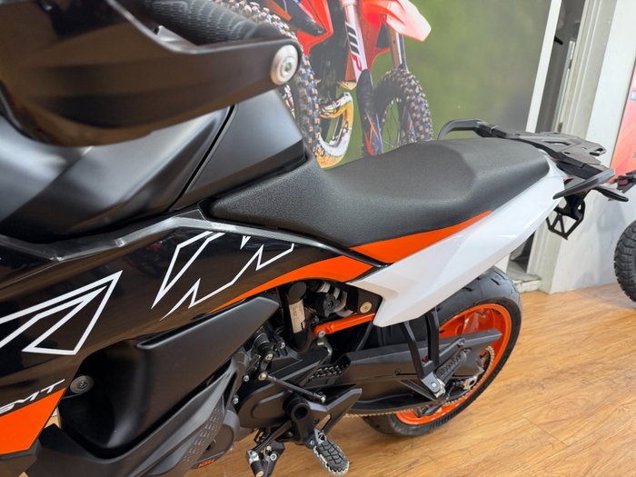 2024 Ktm 890 SM-T ORANGE