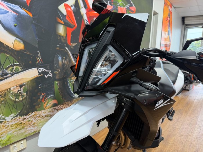 2024 Ktm 890 SM-T ORANGE