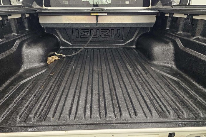 2022 Isuzu D-MAX X-TERRAIN MY22 4X4 Dual Range Marble White