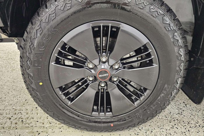 2022 Isuzu D-MAX X-TERRAIN MY22 4X4 Dual Range Marble White