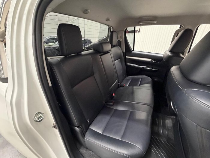 2019 Toyota Hilux SR5