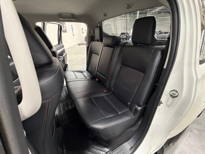 2019 Toyota Hilux SR5
