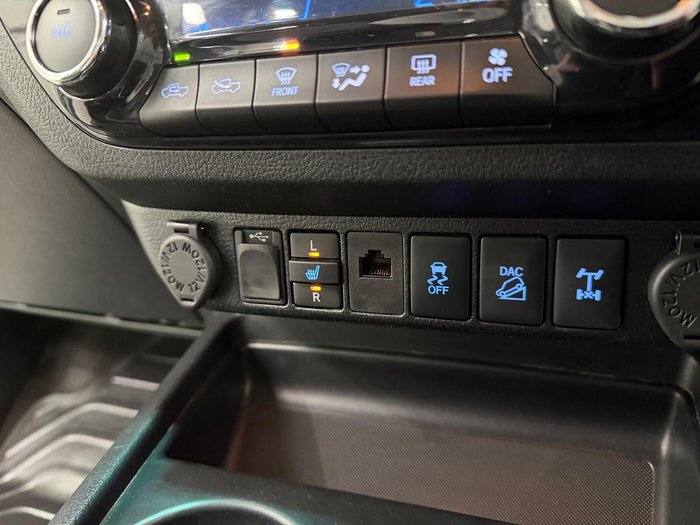 2019 Toyota Hilux SR5