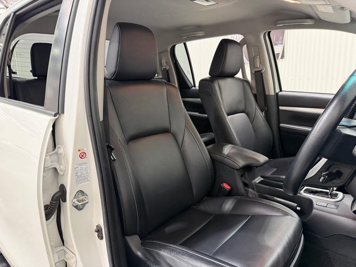 2019 Toyota Hilux SR5