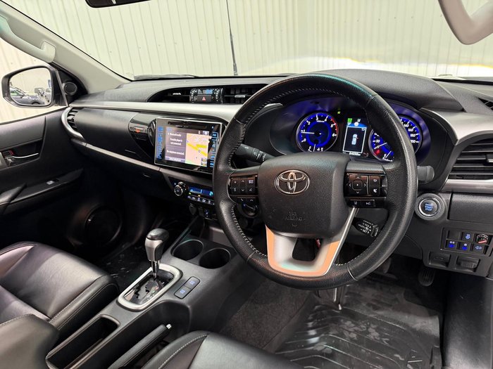 2019 Toyota Hilux SR5
