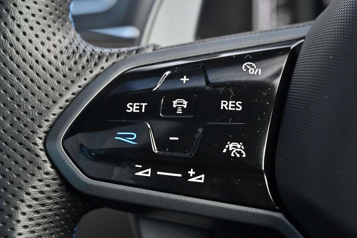 2023 Volkswagen Tiguan R