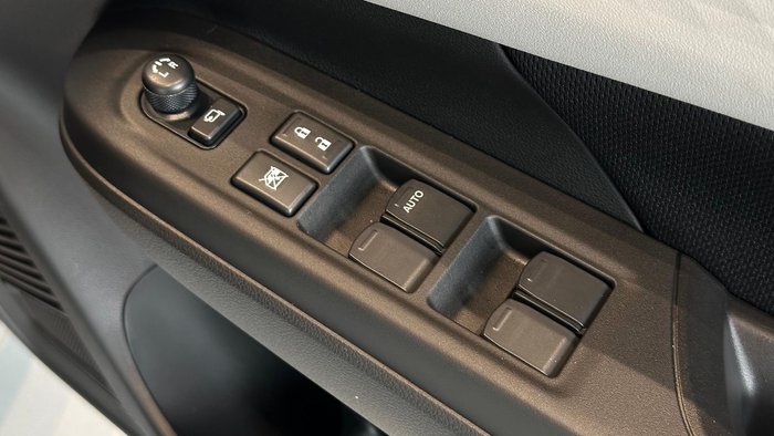 2026 Suzuki Swift Hybrid GLX UZ Premium Silver