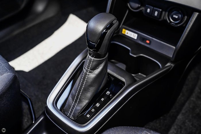 2026 Suzuki Swift Hybrid GLX UZ Premium Silver