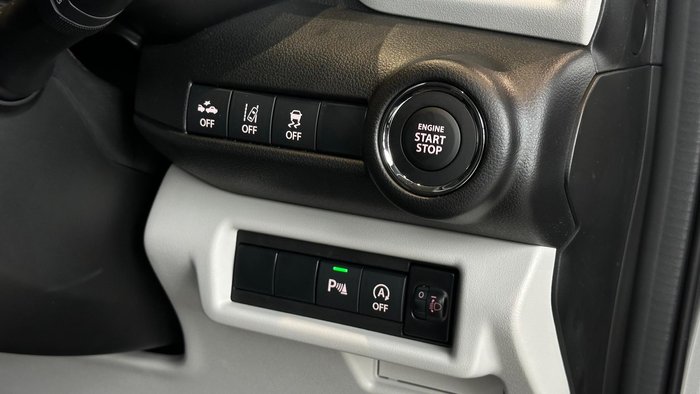 2026 Suzuki Swift Hybrid GLX UZ Premium Silver