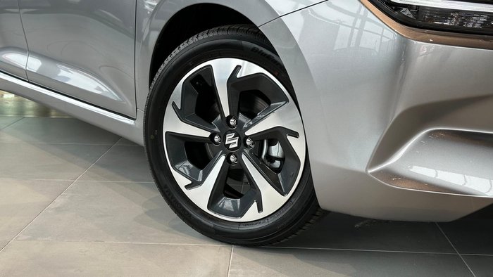 2026 Suzuki Swift Hybrid GLX UZ Premium Silver