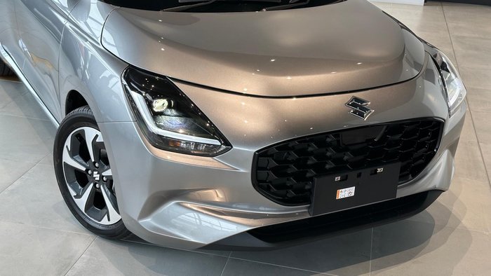 2026 Suzuki Swift Hybrid GLX UZ Premium Silver