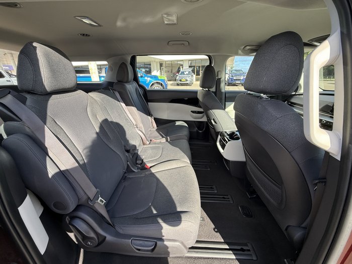 2023 Kia Carnival Si