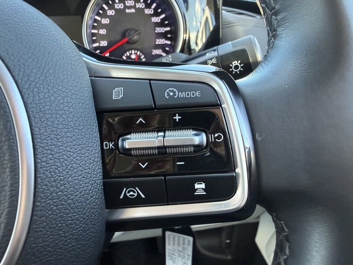 2023 Kia Carnival Si