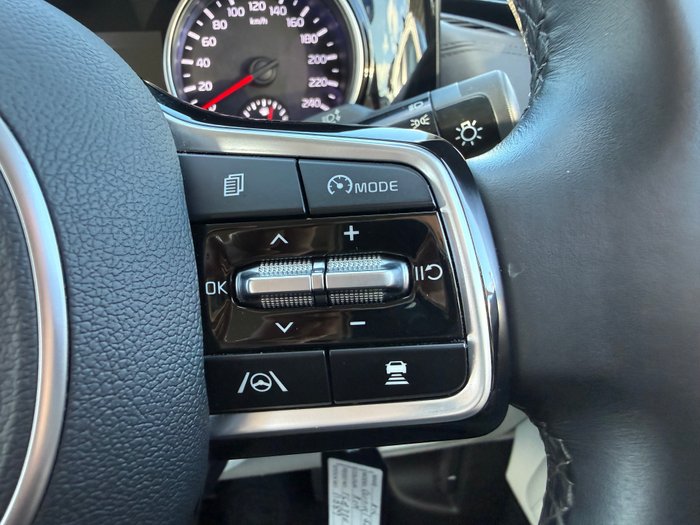 2023 Kia Carnival Si