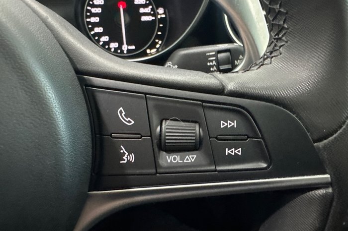 2017 Alfa Romeo Giulia Veloce