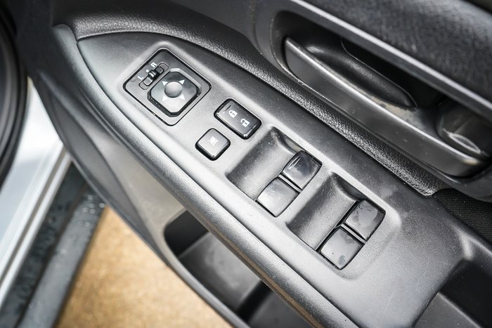 2014 Mitsubishi Outlander ES