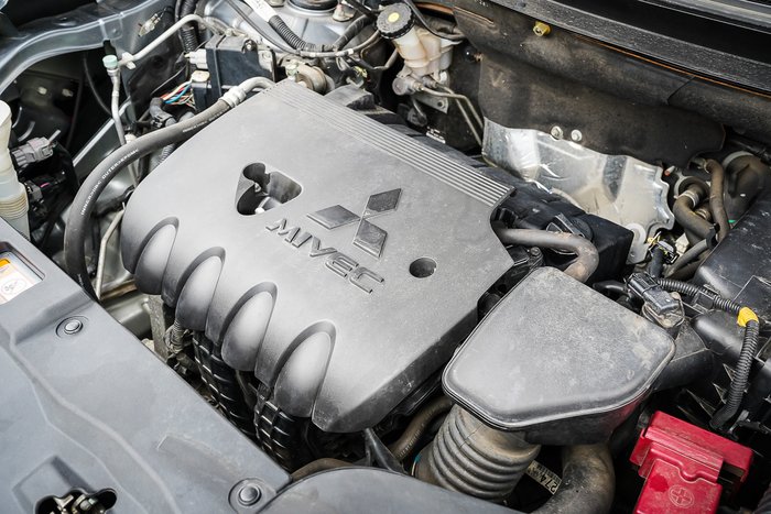 2014 Mitsubishi Outlander ES