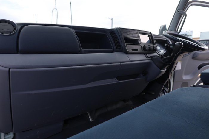 2014 Fuso Canter 815