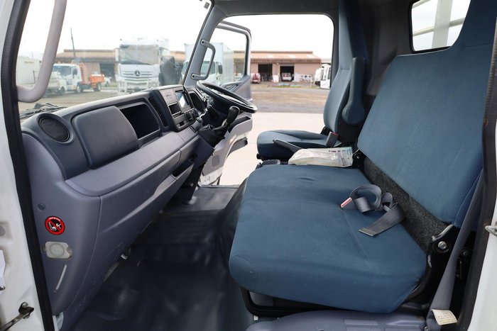 2014 Fuso Canter 815