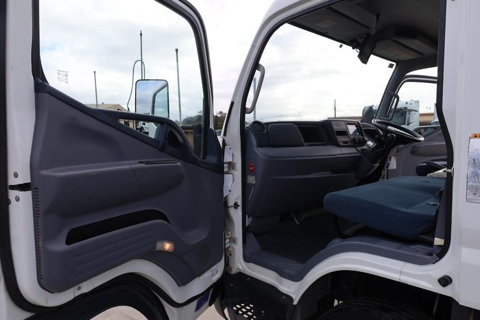 2014 Fuso Canter 815