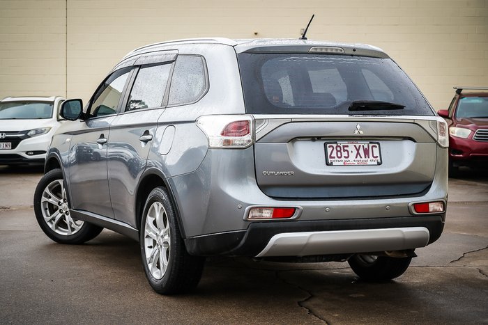 2014 Mitsubishi Outlander ES